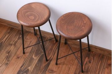 アンティーク家具　ナチュラルなペイントスツール2脚セット(椅子)