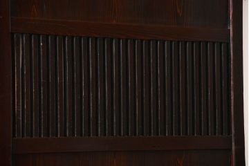 古民具・骨董　囲炉裏でいぶされた格子帯戸2枚セット(板戸)