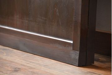 古民具・骨董　囲炉裏でいぶされた格子帯戸2枚セット(板戸)