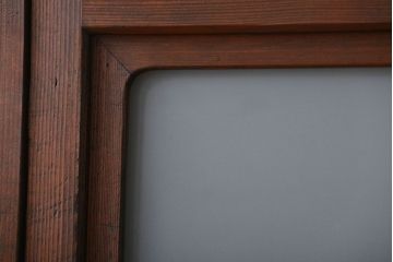 アンティーク　ガラス入りの柾目が美しい上品な帯戸2枚セット(引き戸、ガラス帯戸)