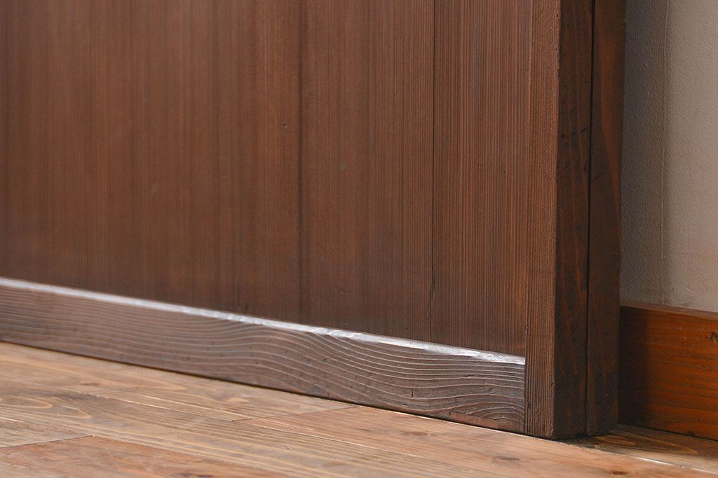 アンティーク　ガラス入りの柾目が美しい上品な帯戸2枚セット(引き戸、ガラス帯戸)