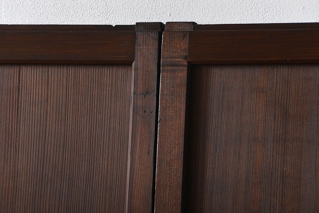 アンティーク　ガラス入りの柾目が美しい上品な帯戸2枚セット(引き戸、ガラス帯戸)