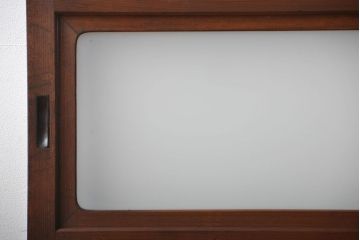 アンティーク　ガラス入りの柾目が美しい上品な帯戸2枚セット(引き戸、ガラス帯戸)