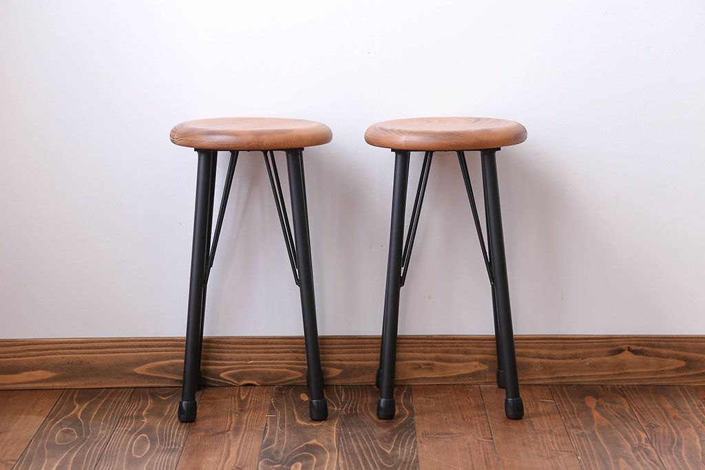 アンティーク家具　ペイント鉄脚のナチュラルスツール2脚セット(椅子、イス)