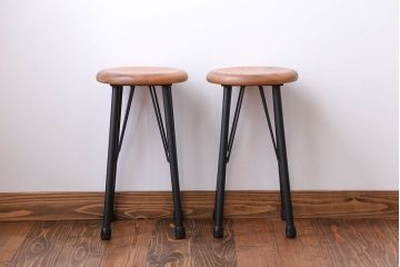 アンティーク家具　ペイント鉄脚のナチュラルスツール2脚セット(椅子、イス)
