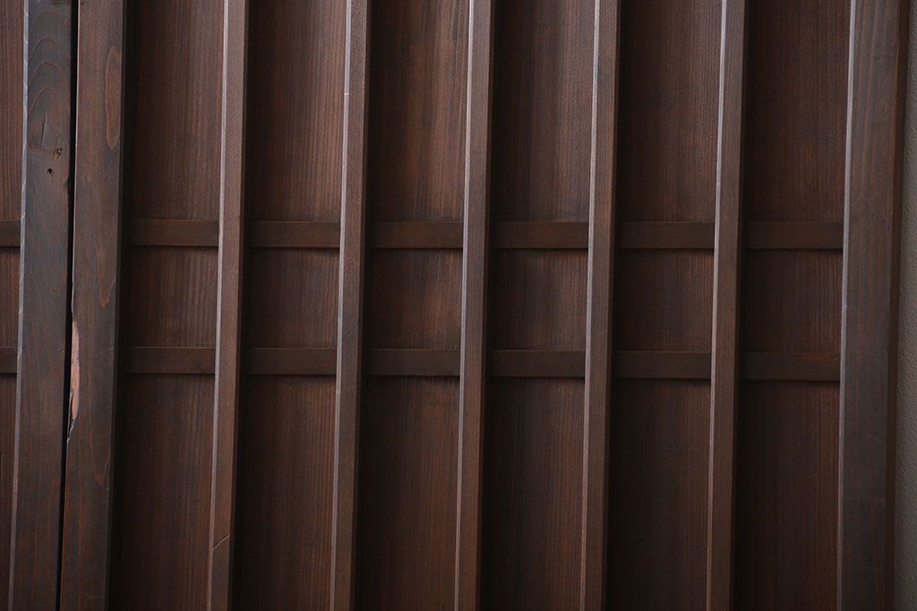 古民具・骨董　桟の入った格子板戸2枚セット(古民具、引き戸)