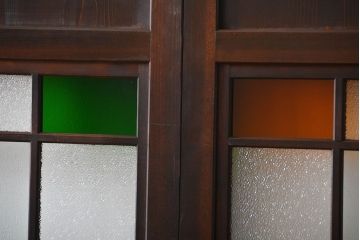 古民具・骨董　色ガラス入りのガラス帯戸4枚セット(引き戸、ガラス戸)