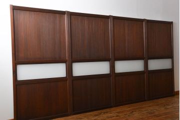 アンティーク　ガラス入りの柾目が美しい上品な帯戸4枚セット(引き戸、ガラス帯戸)