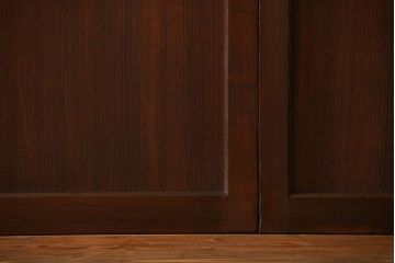 アンティーク　ガラス入りの柾目が美しい上品な帯戸4枚セット(引き戸、ガラス帯戸)