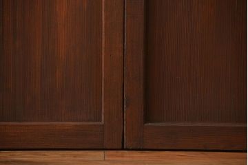 アンティーク　ガラス入りの柾目が美しい上品な帯戸4枚セット(引き戸、ガラス帯戸)