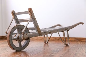 フランスアンティーク　シャビーなかわいい一輪車(手押し車、ガーデニング)