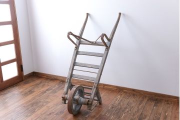 フランスアンティーク　シャビーなかわいい一輪車(手押し車、ガーデニング)