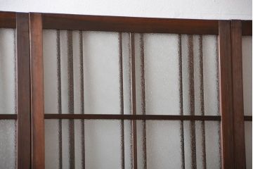 アンティーク　ダイヤガラスとモールガラス入りの縦格子幅狭ガラス戸4枚セット(引き戸)