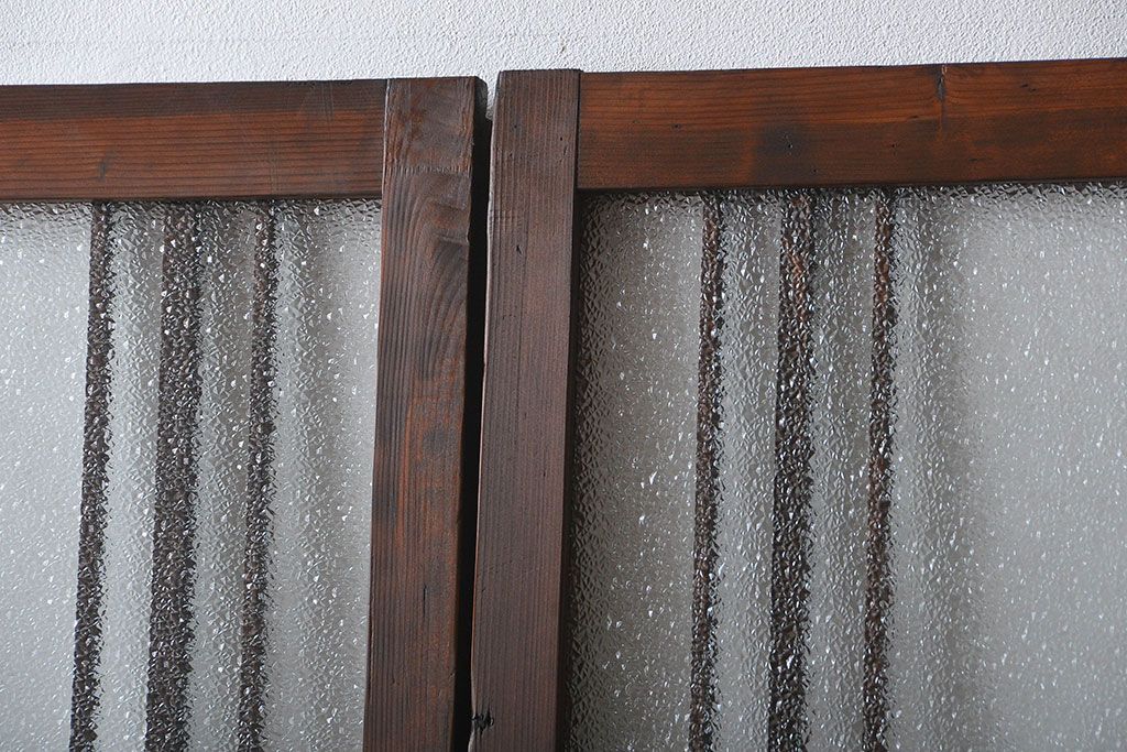 アンティーク　ダイヤガラスとモールガラス入りの縦格子幅狭ガラス戸4枚セット(引き戸)