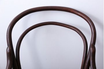 アンティーク家具　イギリスアンティーク ベントウッド(曲げ木)アームチェア(椅子、イス)