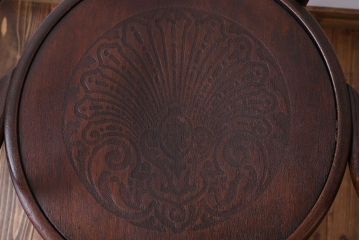アンティーク家具　イギリスアンティーク ベントウッド(曲げ木)アームチェア(椅子、イス)