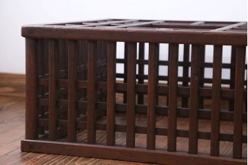 アンティーク雑貨　古民具・骨董 作り込みが秀逸なこたつやぐら(炬燵櫓)