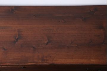 アンティーク家具　アンティーク　脚付き横長ローチェスト(ローボード、テレビボード)