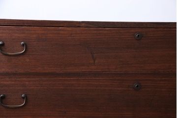 アンティーク家具　アンティーク　脚付き横長ローチェスト(ローボード、テレビボード)