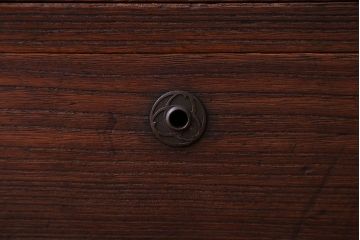 アンティーク家具　アンティーク　脚付き横長ローチェスト(ローボード、テレビボード)