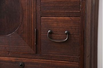 アンティーク家具　アンティーク　脚付き横長ローチェスト(ローボード、テレビボード)