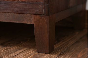 アンティーク家具　アンティーク　脚付き横長ローチェスト(ローボード、テレビボード)