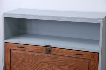 アンティーク家具　アンティーク　小振りなペイントライティングビューロー