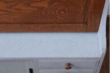 アンティーク家具　アンティーク　小振りなペイントライティングビューロー