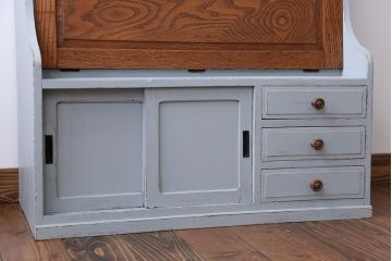 アンティーク家具　アンティーク　小振りなペイントライティングビューロー