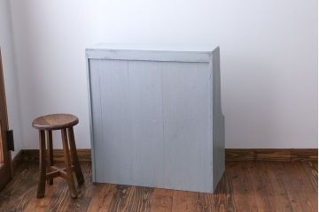 アンティーク家具　アンティーク　小振りなペイントライティングビューロー