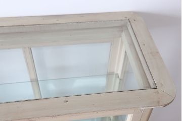 アンティーク家具　アンティーク オリジナルペイントのケビントガラスケース(収納棚、キャビネット)