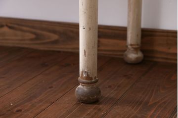 アンティーク家具　アンティーク オリジナルペイントのケビントガラスケース(収納棚、キャビネット)