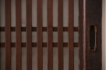 アンティーク 古い木の格子帯戸 2枚セット(引き戸)