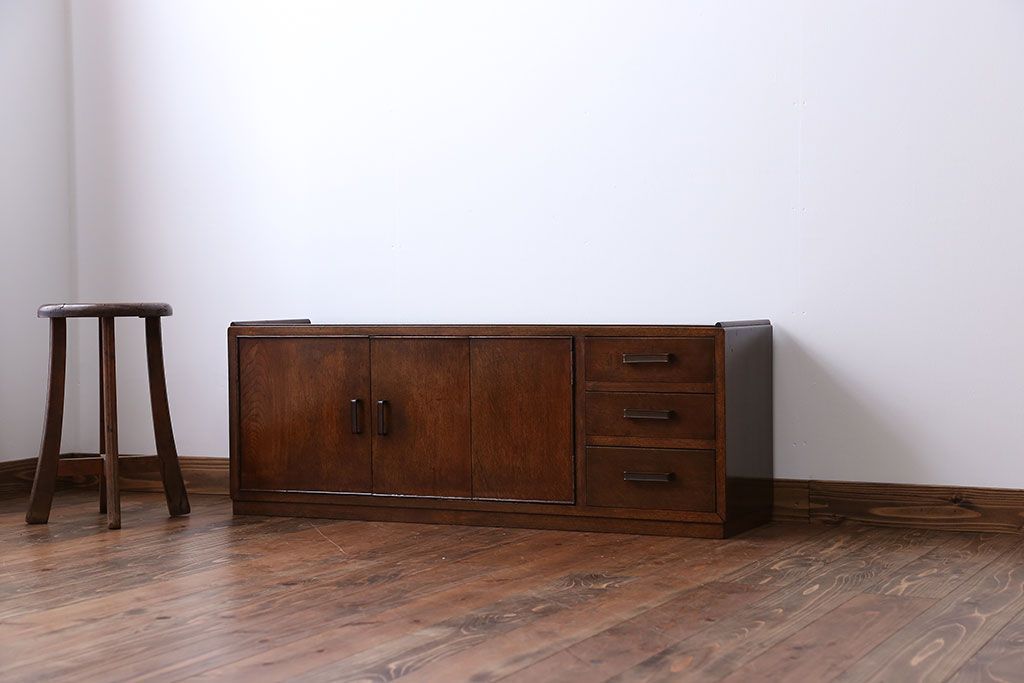 アンティーク家具　テレビ台にぴったり!アンティークローボード