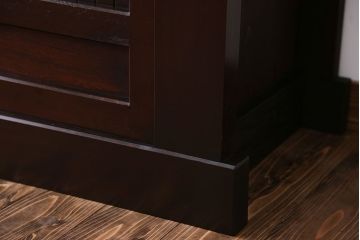 アンティーク家具　深い色味が味のある、檜材と杉材の水屋箪笥ローボード(テレビ台、キャビネット、収納棚)