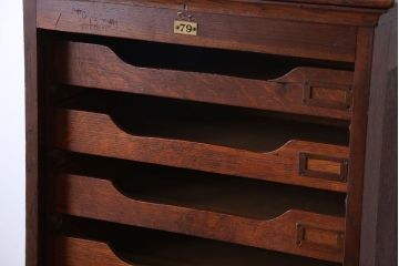 アンティーク家具　アンティーク ネームプレート付きオーク材の縦型10段引出し