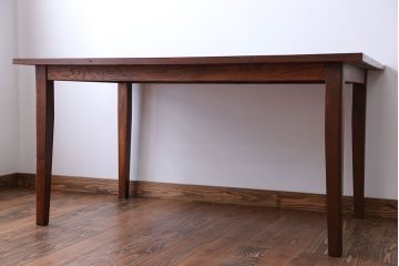 アンティーク家具　古い松材天板のシンプルなダイニングテーブル