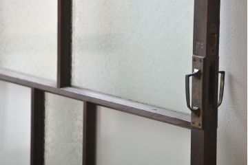 アンティーク 珍しいデザインの上質な扉(ドア)