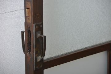 アンティーク 珍しいデザインの上質な扉(ドア)