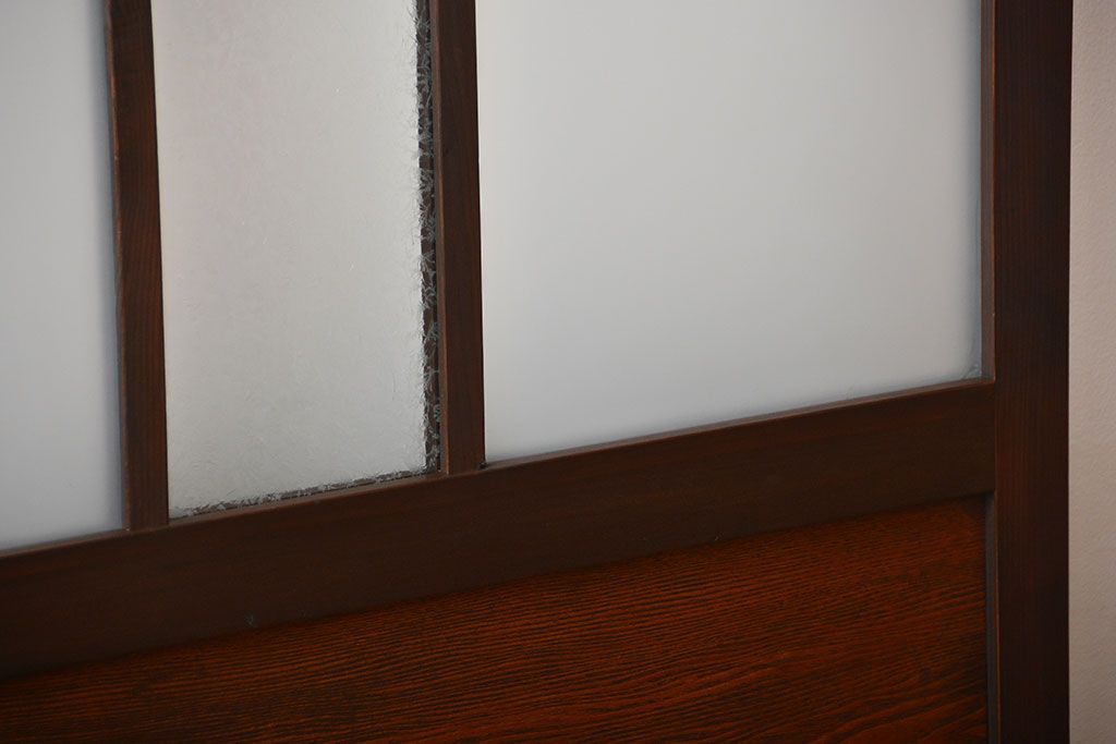 アンティーク 珍しいデザインの上質な扉(ドア)