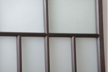 アンティーク すりガラス入りの背の高い扉(ドア)