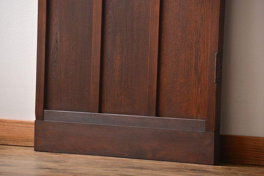 アンティーク すりガラス入りの背の高い扉(ドア)