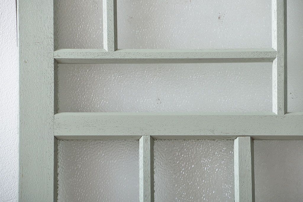 アンティークペイント　かわいいデザインの扉(ドア)