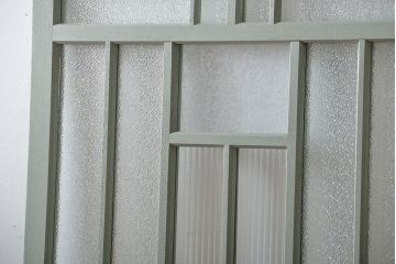 アンティークペイント　かわいいデザインの扉(ドア)