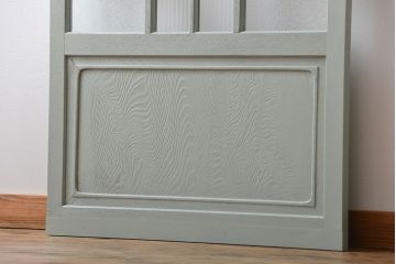 アンティークペイント　かわいいデザインの扉(ドア)