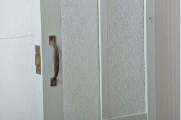 アンティークペイント　かわいいデザインの扉(ドア)