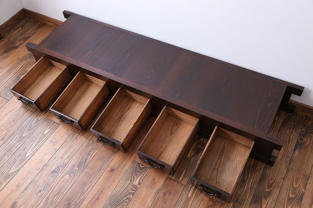 アンティーク家具　古民具・骨董 5杯引き出し　横長ローボード(2)(置き床、置床、水屋箪笥、テレビ台、キャビネット、収納棚)