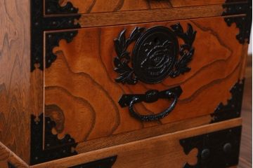 中古　民芸縦長引き出し