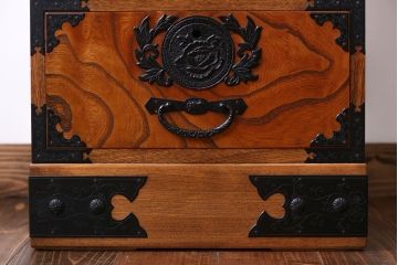 中古　民芸縦長引き出し