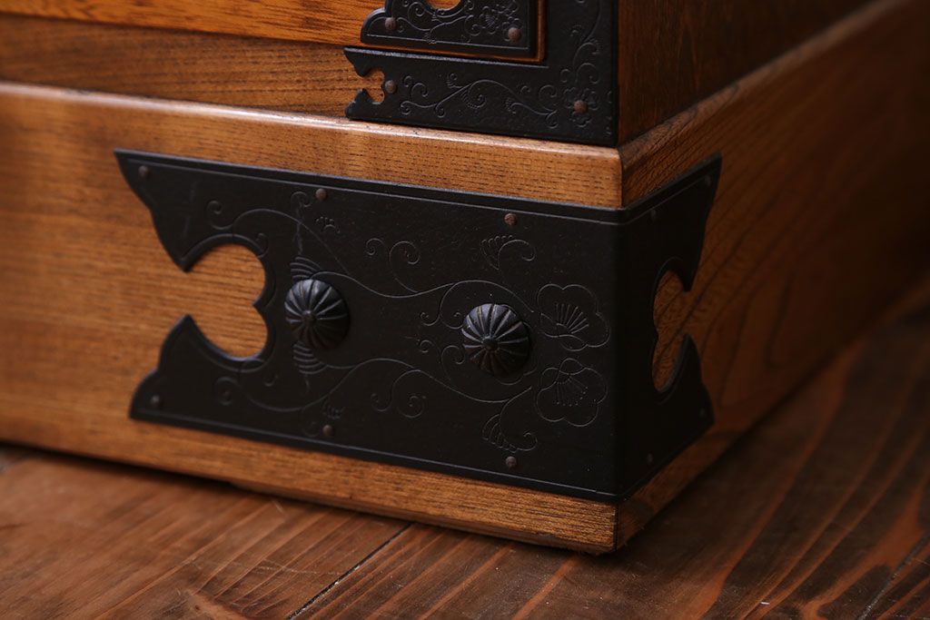 中古　民芸縦長引き出し